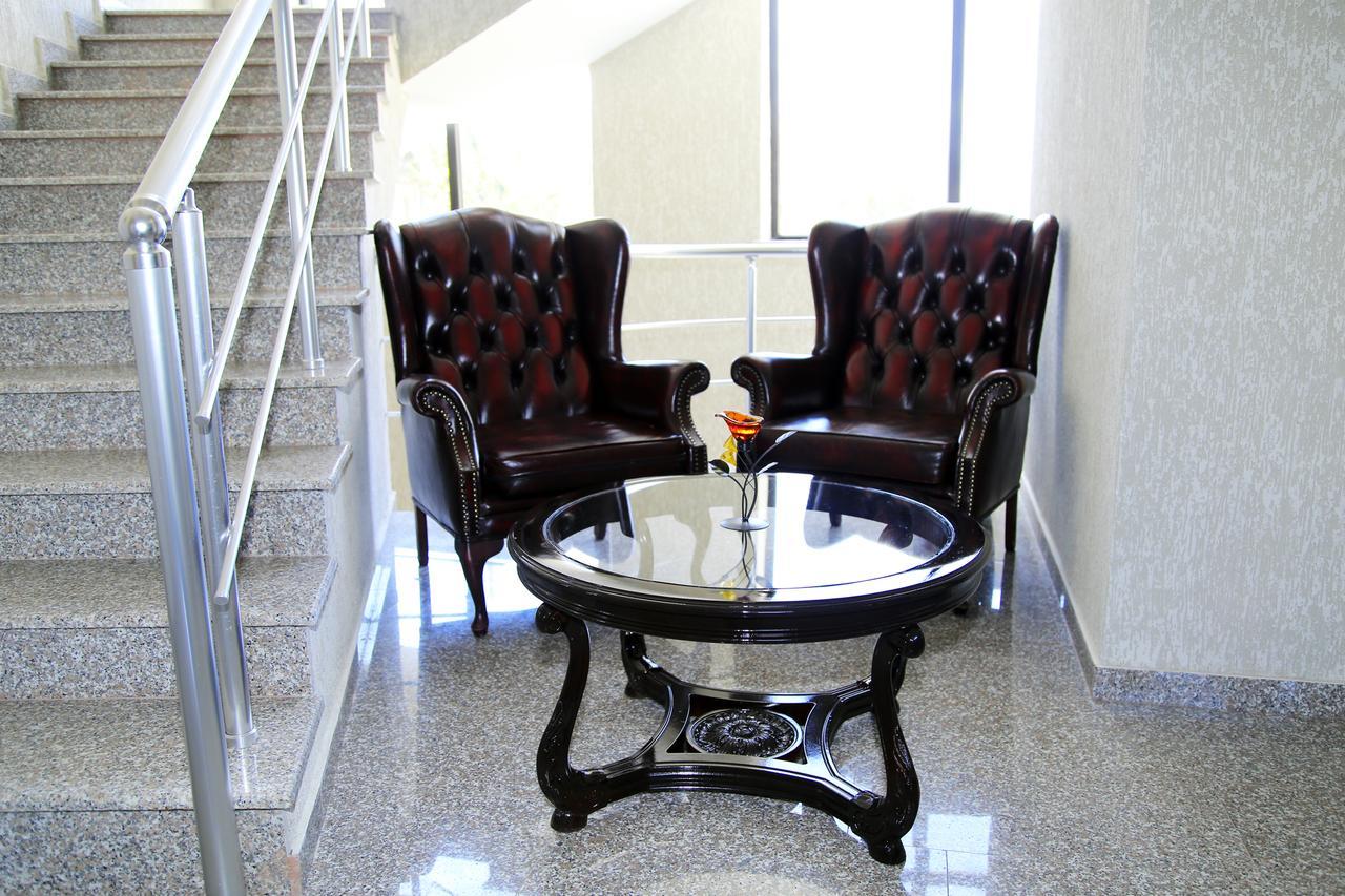 Iveria Hotel Khashuri Dış mekan fotoğraf