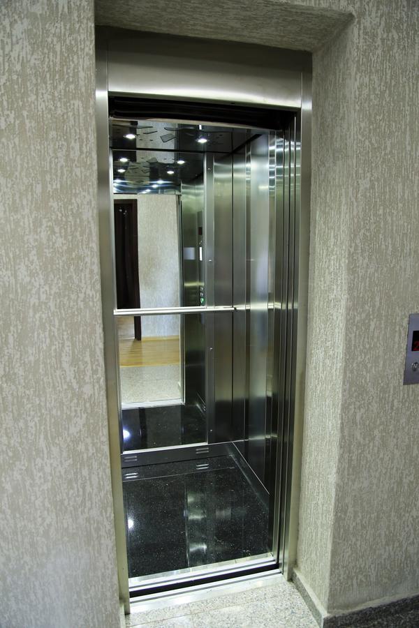 Iveria Hotel Khashuri Dış mekan fotoğraf